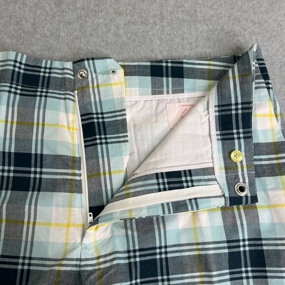 IJP Ian Poulter Designs Plaid Shorts Size 34 x 10 Golf Casual Colors Blue White - Picture 2 of 11